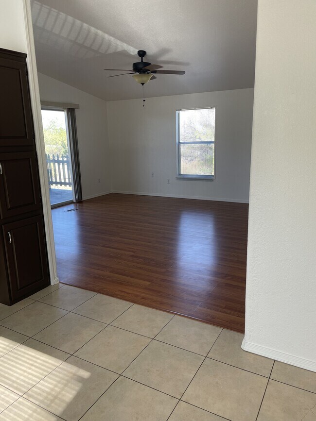 Foto del edificio - 2+ Bedroom Rental in Benson