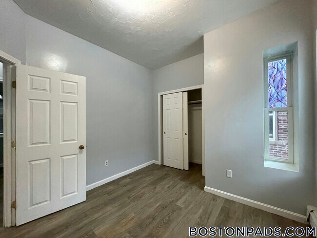 Foto del edificio - 114 Mt Pleasant Ave