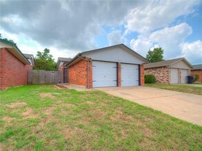 Building Photo - 1610 SW 96th St