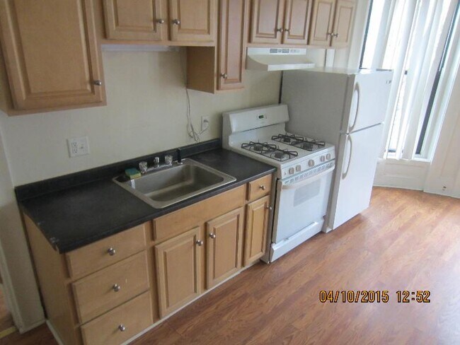 Foto del edificio - 41 Bay State Rd