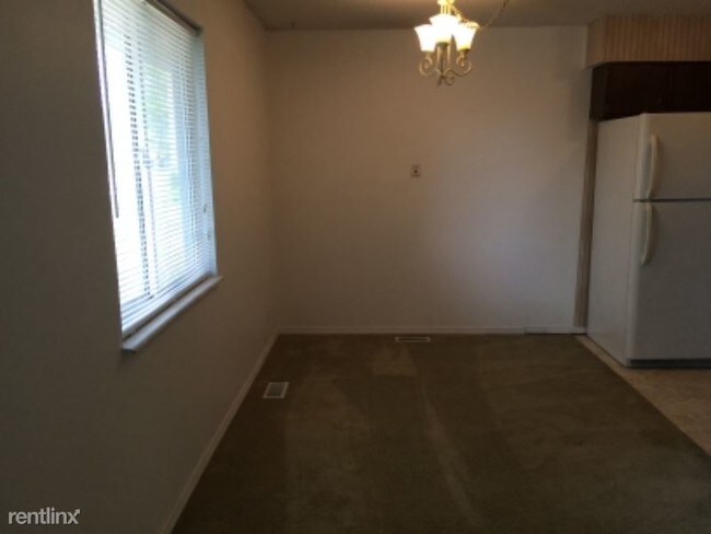 Foto del edificio - 105 King Arthur Ct