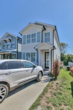 Building Photo - 630 Waco Dr