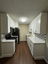 Building Photo - 998 W Beaver Creek Blvd