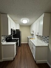 Building Photo - 998 W Beaver Creek Blvd