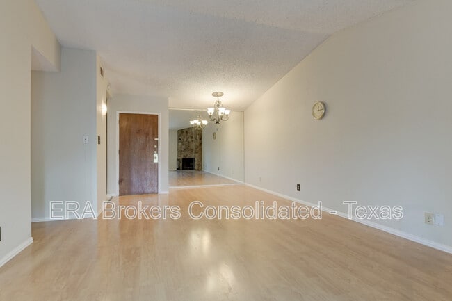 Building Photo - 4119 Medical Dr