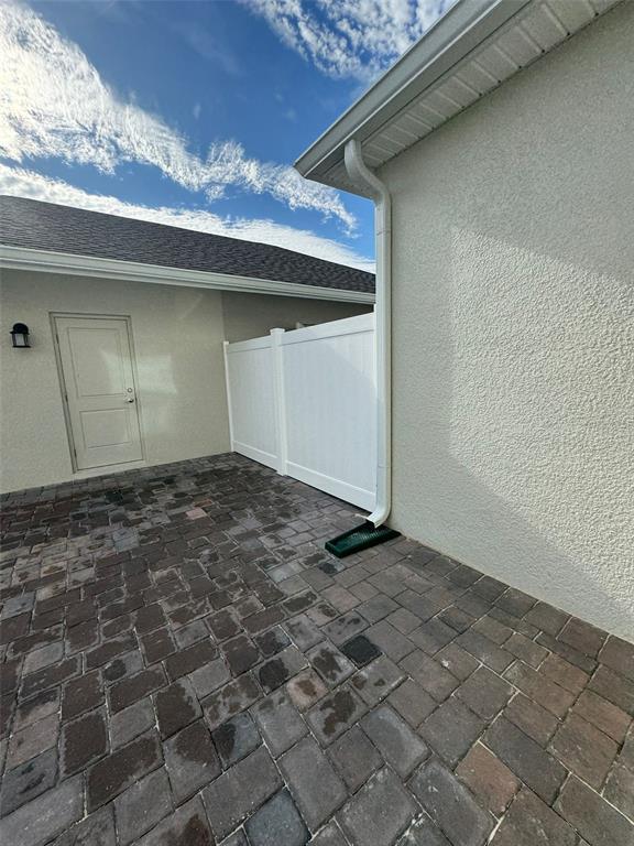Building Photo - 8103 Sayings Dr