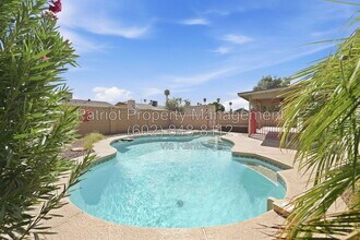 Building Photo - 1275 W Del Rio St