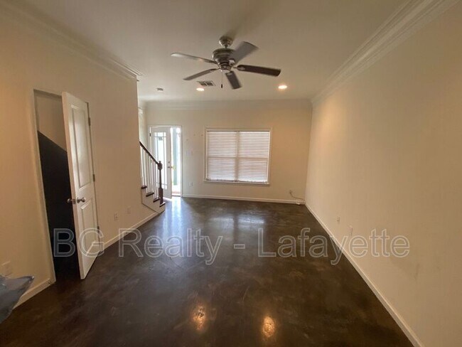 Foto del edificio - 208 Caudill Dr