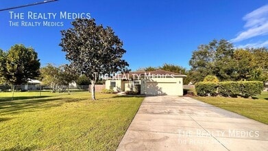 Building Photo - 2372 Sunnyview Dr