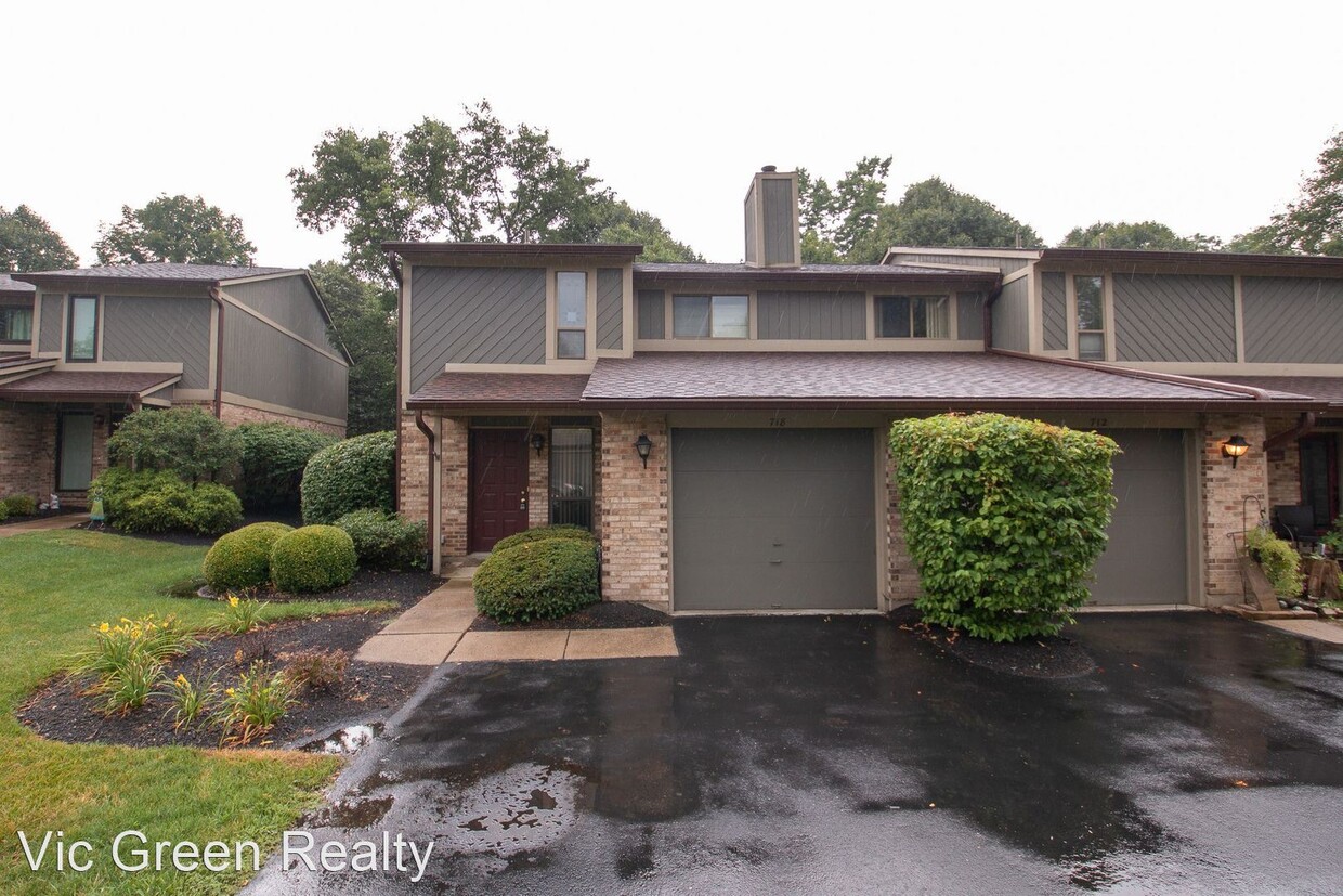 Primary Photo - 2 br, 2.5 bath House - 718 Hidden Valley Ct