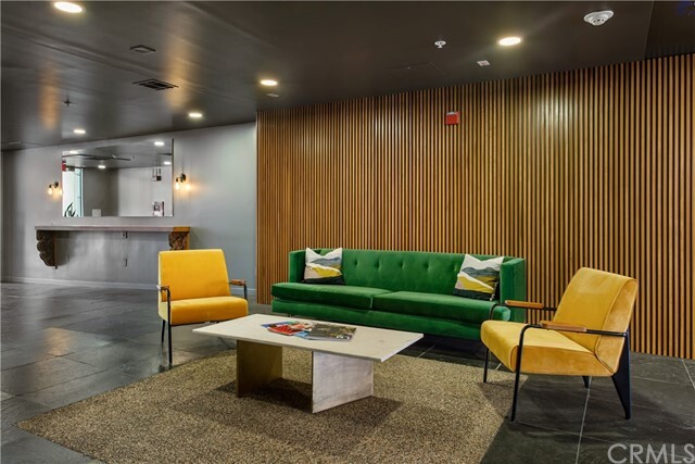 Foto del edificio - 159 W Green St