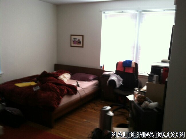 Foto del edificio - 349 Pleasant St