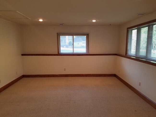 Master Bedroom - 1323 N 3rd St