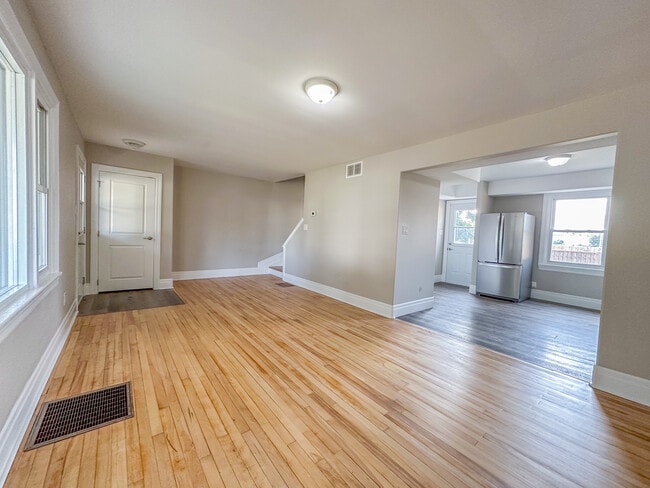 Building Photo - Diver Belt Drive Housem