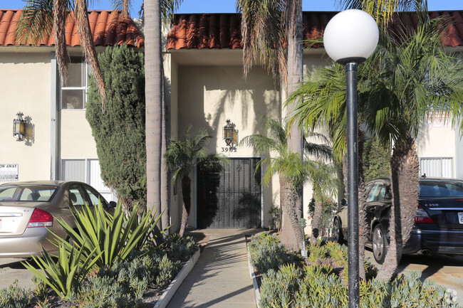 Pacific Gardens - Apartments at 3962 Hamilton St San Diego, CA