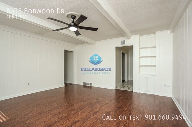 Foto del edificio - 8035 Bobwood Dr