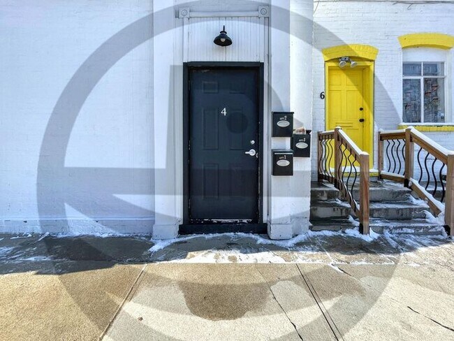Foto del edificio - 4 W Arkansas Ave