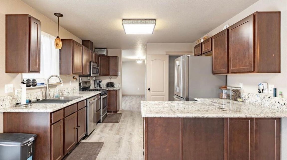 Open spacious kitchen - 2942 N Terrell Dr