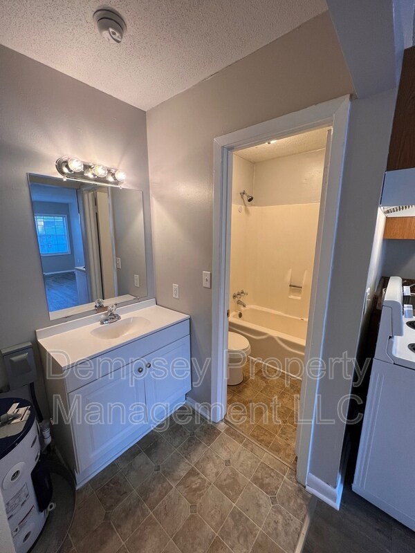 Foto del edificio - 139 39th St E