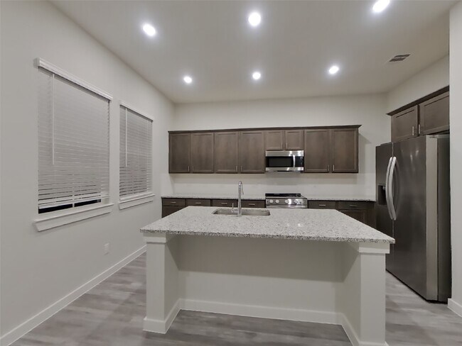 Building Photo - 22705 Terrazzo Dr