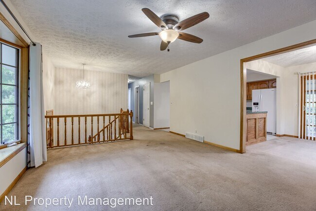 Foto del edificio - 3 br, 1.5 bath House - 9510 Ames Ave