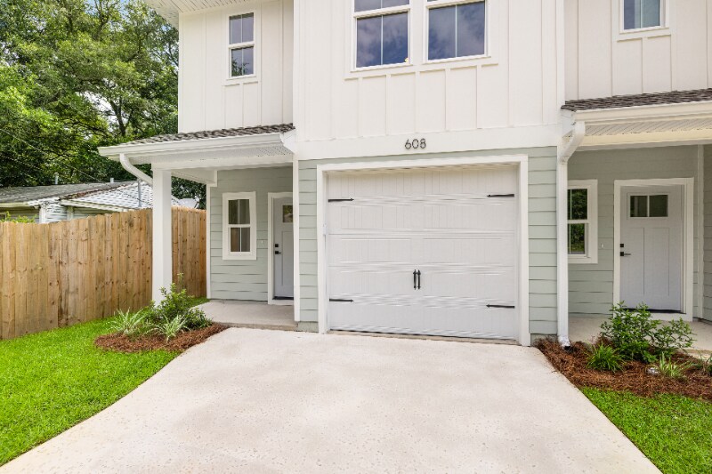 Foto principal - 608 Fir Ave