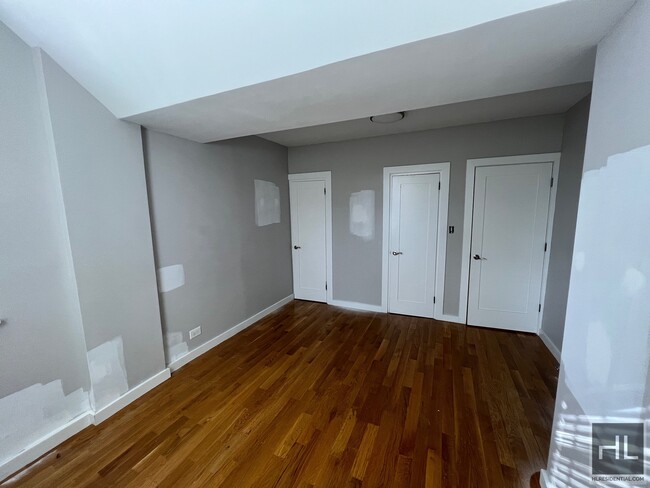 Foto del edificio - Amazing Coop in Riverdale!
