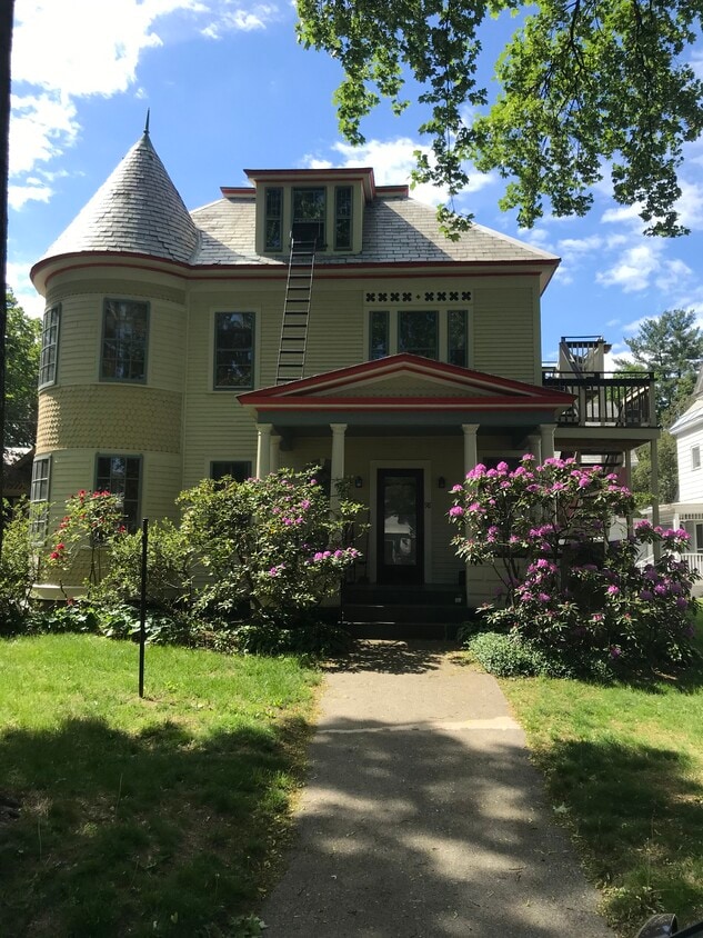 Primary Photo - 98 High St