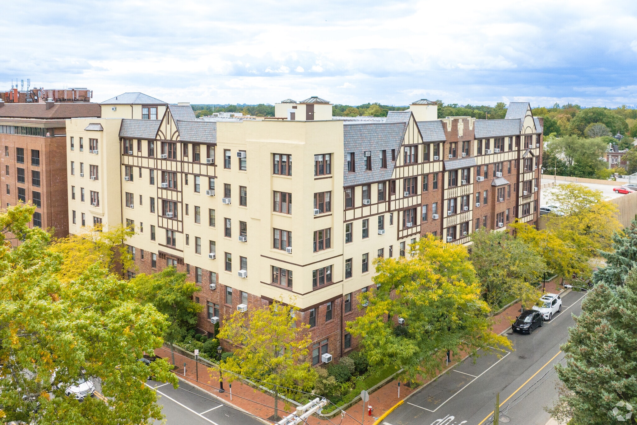 Westminster Hall Apartments