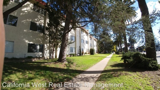 Building Photo - 2 br, 2 bath Apartment - 190 CALIFORNIA BLVD.