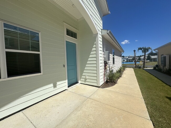 Foto del edificio - Margaritaville Two Bedroom Fully Furnished Home!