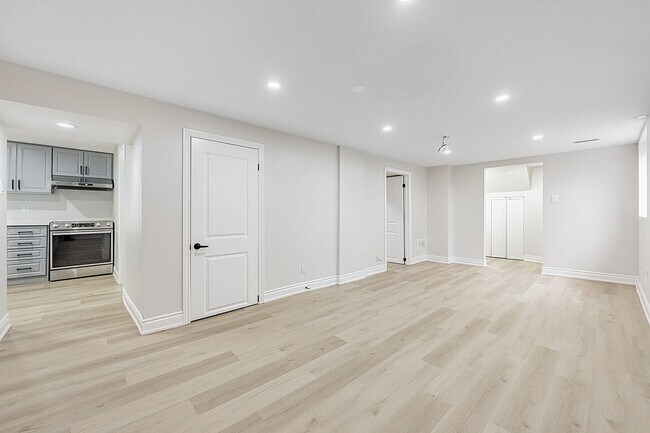 Building Photo - 222 Hammersmith Ct