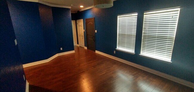 Building Photo - 4930 Baloc Farm