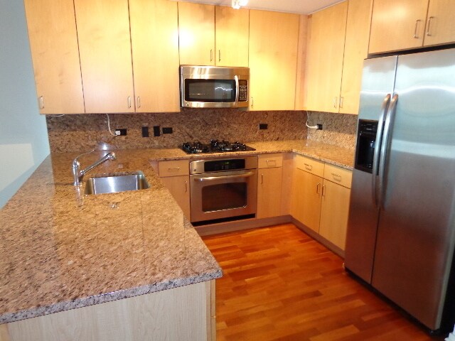 Building Photo - 9725 Woods Dr