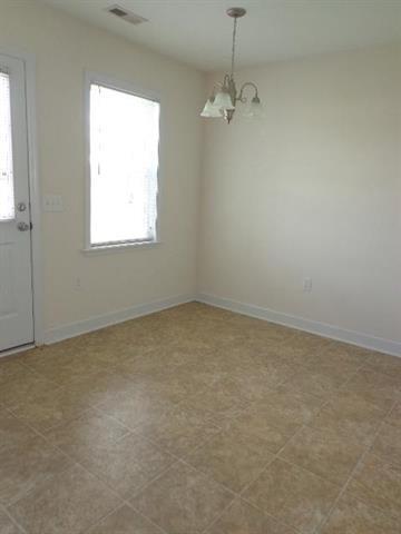 Building Photo - Adorable 2 Bedroom, 2 Bath Townhome-643 Fo...