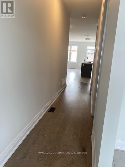 Building Photo - 24 Periwinkle Rd