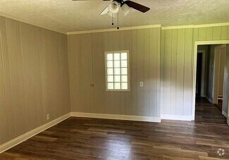 Building Photo - 3381 Dartmouth Cir
