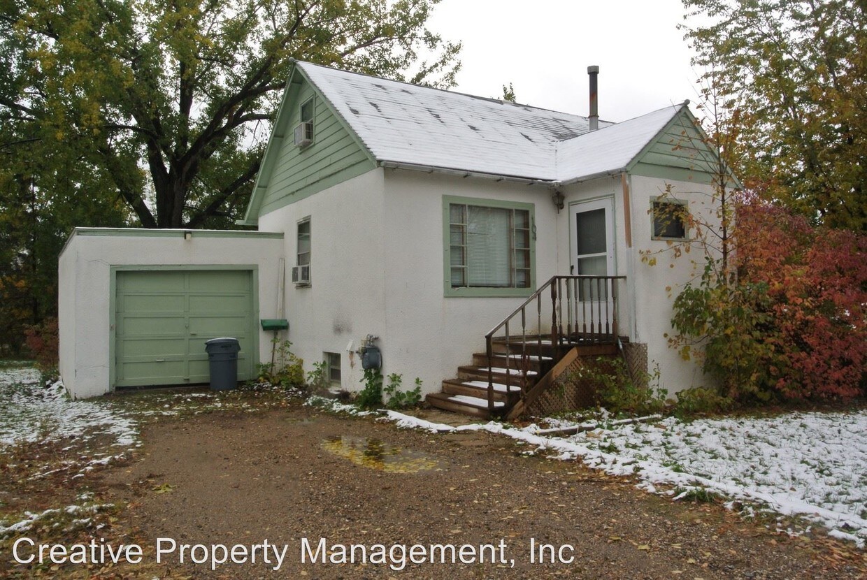 Primary Photo - 104 36th Ave SE