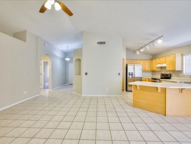 Foto del edificio - 3 Bedroom, 2 Bath