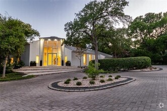 Building Photo - 4524 Park Ln