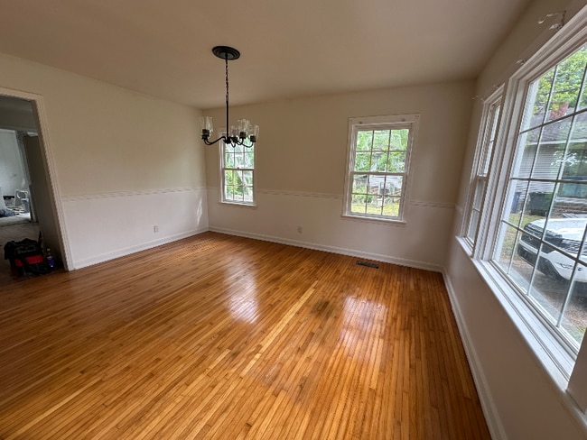 Building Photo - 816 E Tombigbee St