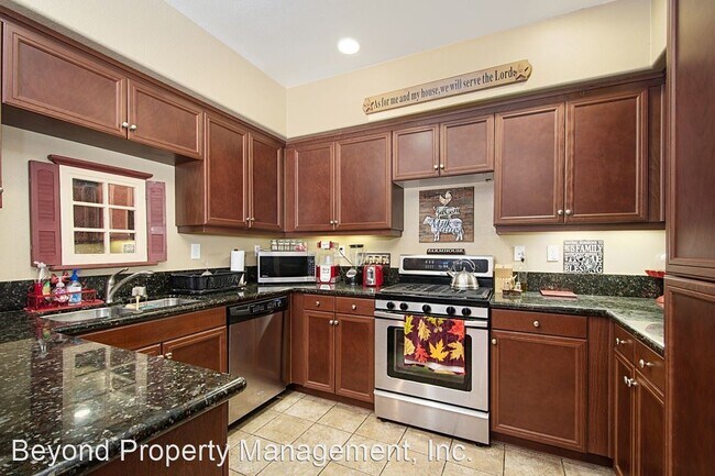 Foto del edificio - 2 br, 2 bath House - 4061 Sandton Ln.