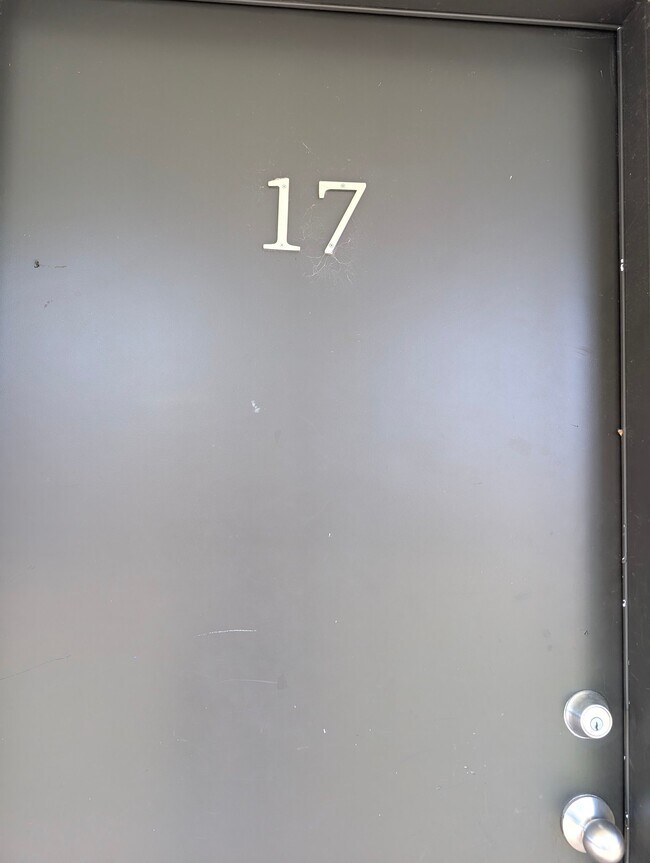 Foto del edificio - 58 Grand Ave