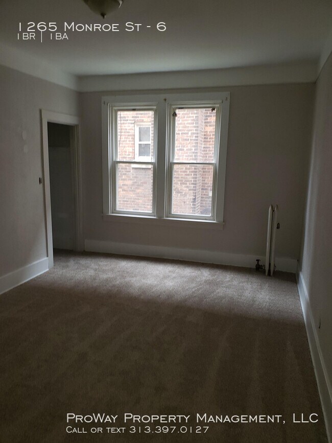 Foto del edificio - 1265 Monroe St