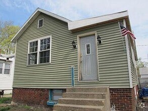Building Photo - 38 E Beardsley Ave