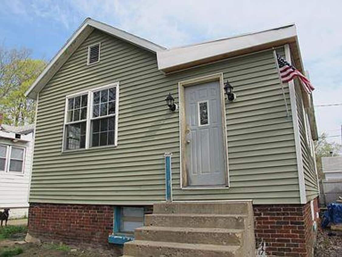 Primary Photo - 38 E Beardsley Ave
