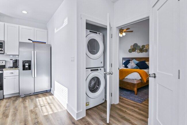 Foto del edificio - 300 Rustic Oak Ln