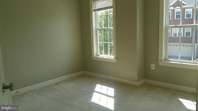 Building Photo - 2035 CRESCENT MOON Ct