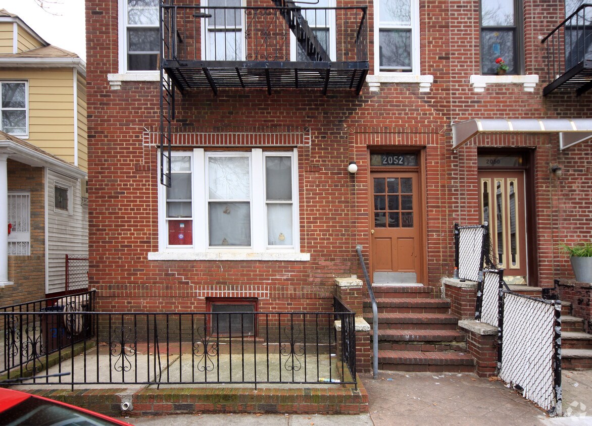 Building Photo - 2052 Bay Ridge Ave