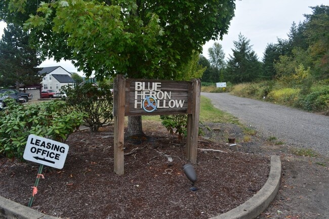 Building Photo - 600 California Ave